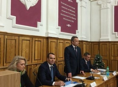 В Чувашском госуниверситете за круглым столом обсудили вопросы трудоустройства выпускников